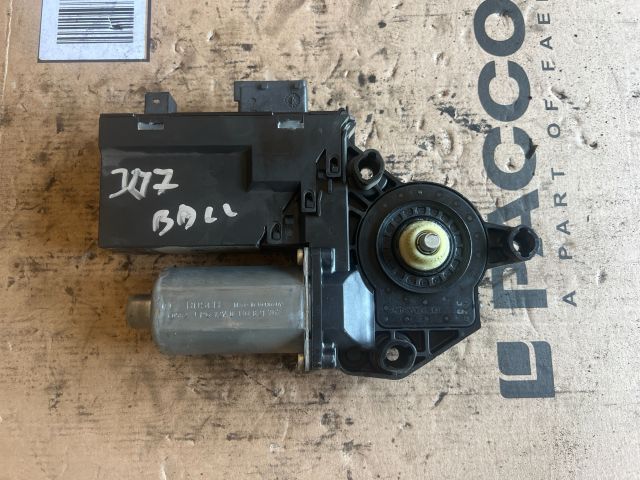 bontott PEUGEOT 307 Bal első Ablakemelő Motor