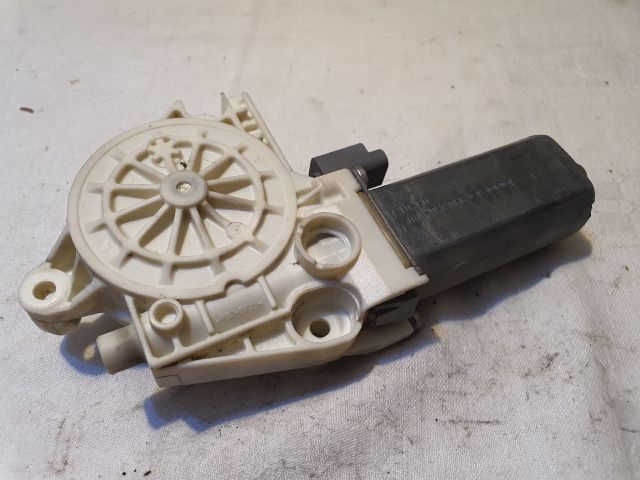 bontott PEUGEOT 307 Bal első Ablakemelő Motor