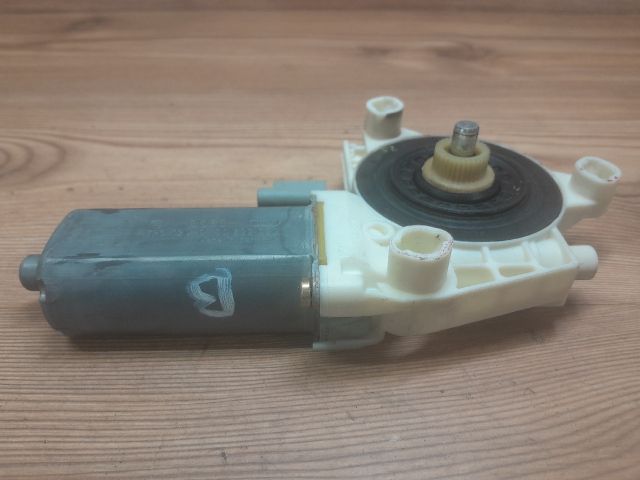 bontott PEUGEOT 307 Bal első Ablakemelő Motor