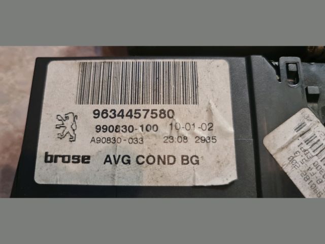 bontott PEUGEOT 307 Bal első Ablakemelő Motor