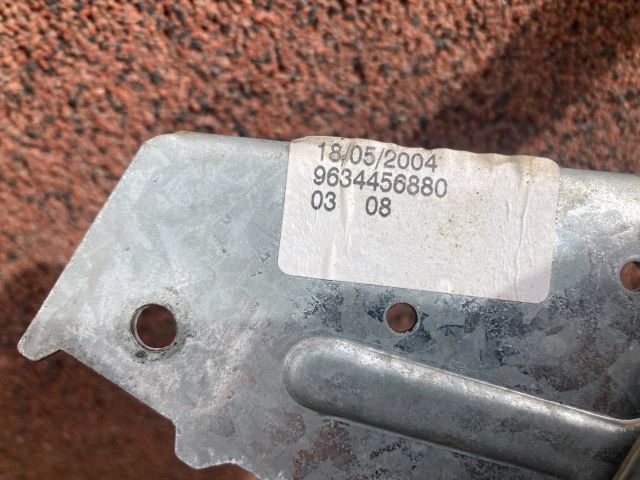 bontott PEUGEOT 307 Bal első Ablakemelő Szerkezet (Mechanikus)