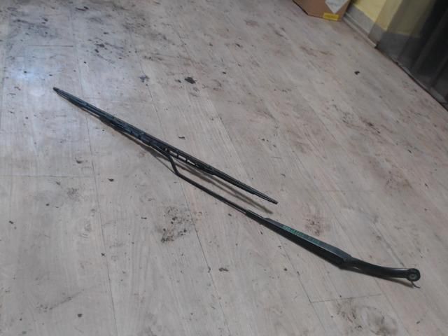 bontott PEUGEOT 307 Bal első Ablaktörlő Kar