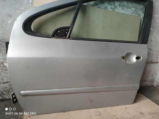 bontott PEUGEOT 307 Bal első Ajtó (Részeivel)