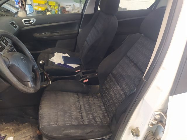 bontott PEUGEOT 307 Bal első Ajtóhatároló