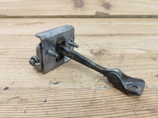 bontott PEUGEOT 307 Bal első Ajtóhatároló