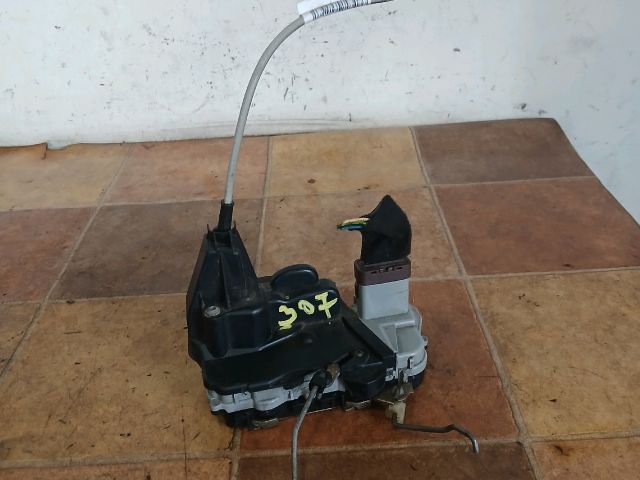 bontott PEUGEOT 307 Bal első Ajtózár