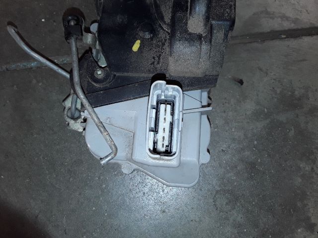 bontott PEUGEOT 307 Bal első Ajtózár