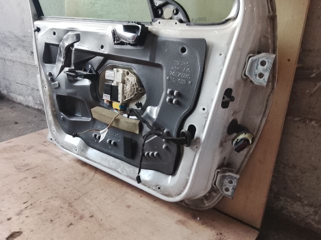 bontott PEUGEOT 307 Bal első Ajtózár