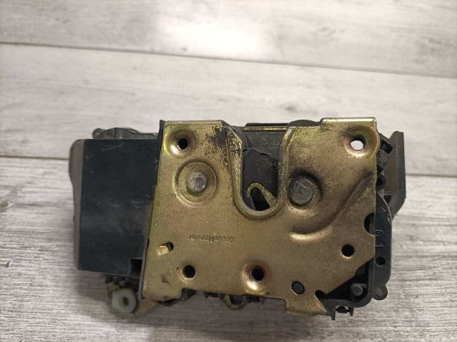 bontott PEUGEOT 307 Bal első Ajtózár