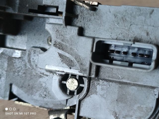 bontott PEUGEOT 307 Bal első Ajtózár