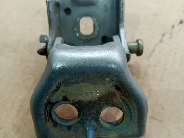 bontott PEUGEOT 307 Bal első Alsó Zsanér