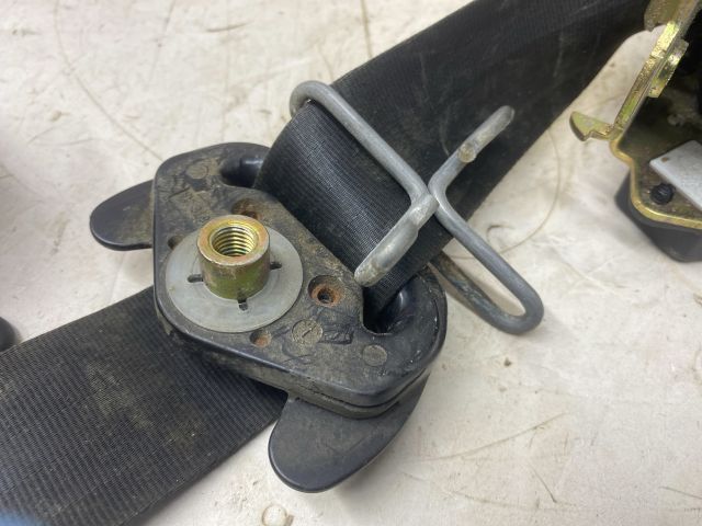 bontott PEUGEOT 307 Bal első Biztonsági Öv