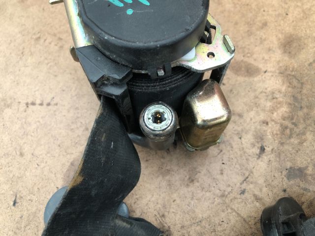 bontott PEUGEOT 307 Bal első Biztonsági Öv