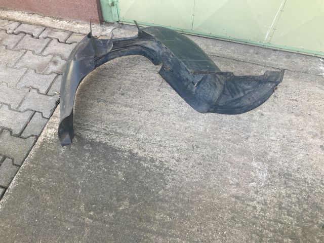 bontott PEUGEOT 307 Bal első Dobbetét (Kerékjárati, Műanyag)