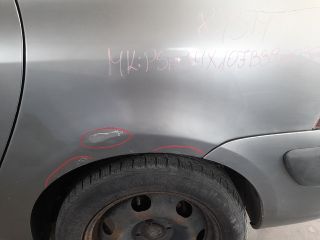 bontott PEUGEOT 307 Bal első Dobbetét (Kerékjárati, Műanyag)