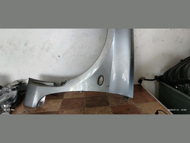 bontott PEUGEOT 307 Bal első Sárvédő