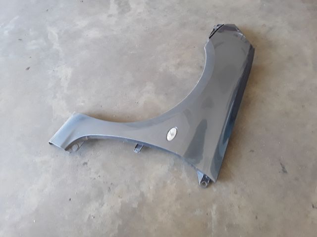 bontott PEUGEOT 307 Bal első Sárvédő