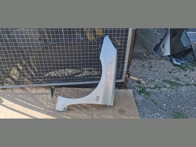 bontott PEUGEOT 307 Bal első Sárvédő