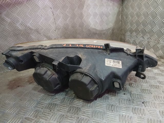 bontott PEUGEOT 307 Bal Fényszóró