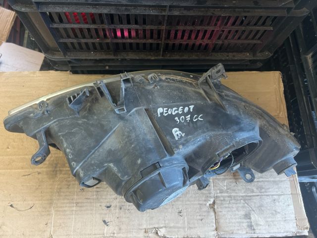 bontott PEUGEOT 307 Bal Fényszóró