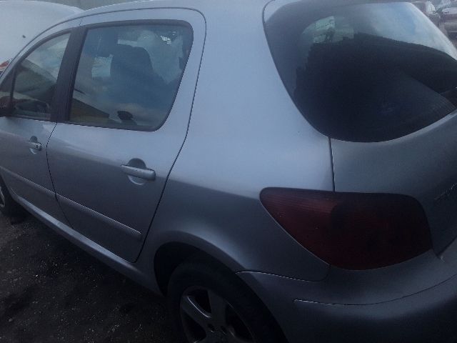 bontott PEUGEOT 307 Bal Gólyaláb Csonkállvánnyal