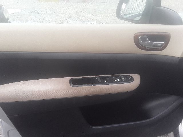 bontott PEUGEOT 307 Bal Gólyaláb Csonkállvánnyal