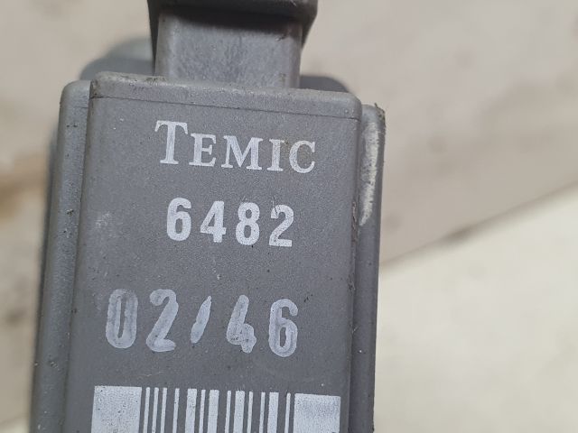 bontott PEUGEOT 307 Bal hátsó Ablakemelő Motor