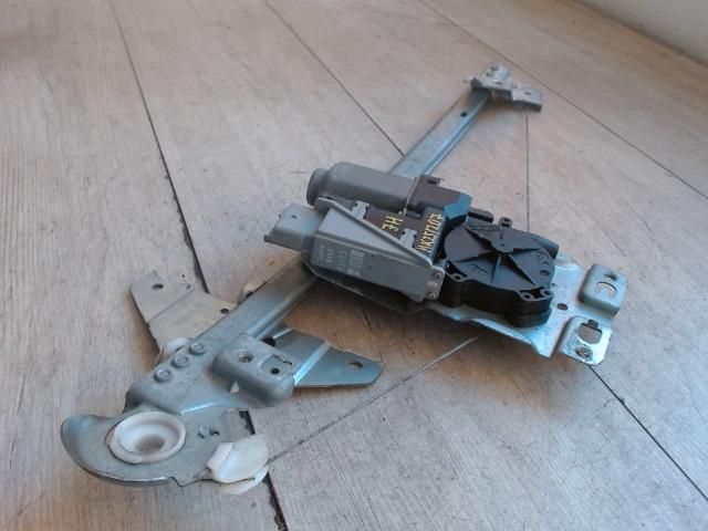 bontott PEUGEOT 307 Bal hátsó Ablakemelő Szerkezet (Elektromos)