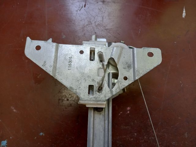 bontott PEUGEOT 307 Bal hátsó Ablakemelő Szerkezet (Elektromos)