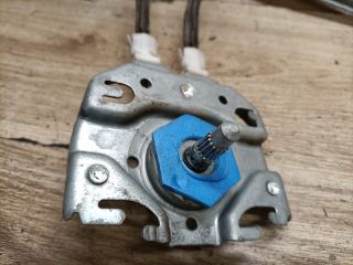 bontott PEUGEOT 307 Bal hátsó Ablakemelő Szerkezet (Mechanikus)