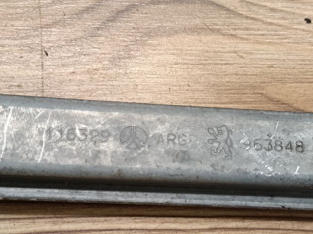 bontott PEUGEOT 307 Bal hátsó Ablakemelő Szerkezet (Mechanikus)