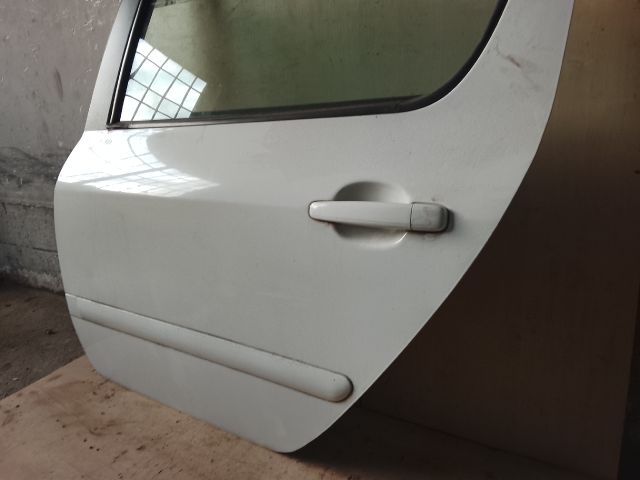bontott PEUGEOT 307 Bal hátsó Ajtó (Részeivel)