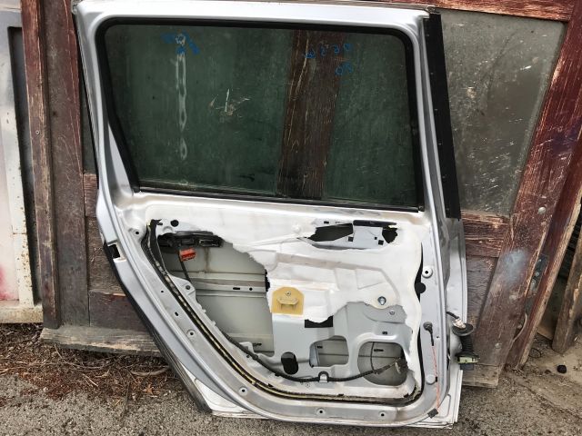 bontott PEUGEOT 307 Bal hátsó Ajtó (Üres lemez)