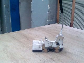 bontott PEUGEOT 307 Bal hátsó Ajtózár