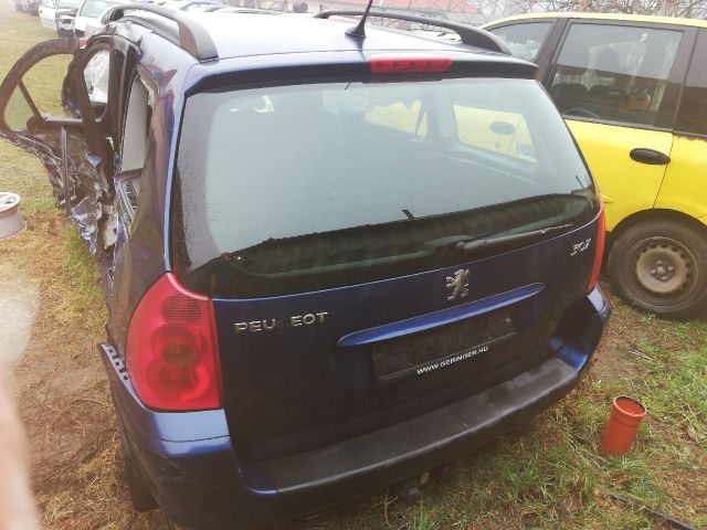 bontott PEUGEOT 307 Bal hátsó Dobbetét (Kerékjárati, Műanyag)