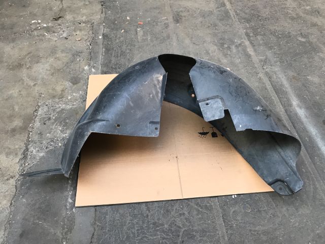 bontott PEUGEOT 307 Bal hátsó Dobbetét (Kerékjárati, Műanyag)