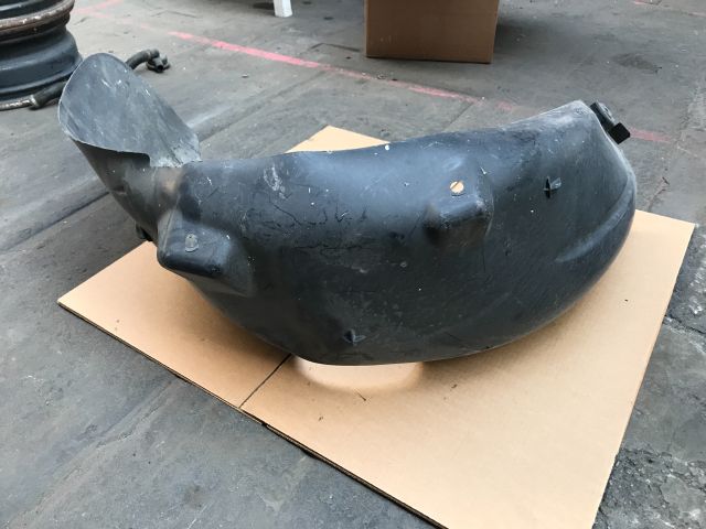 bontott PEUGEOT 307 Bal hátsó Dobbetét (Kerékjárati, Műanyag)