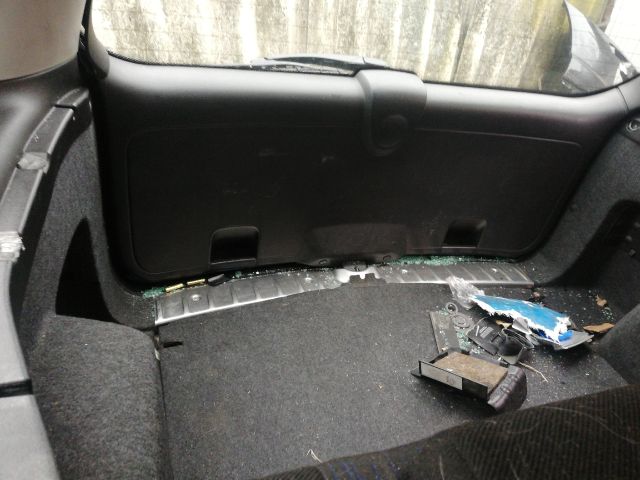 bontott PEUGEOT 307 Bal hátsó Dobbetét (Kerékjárati, Műanyag)