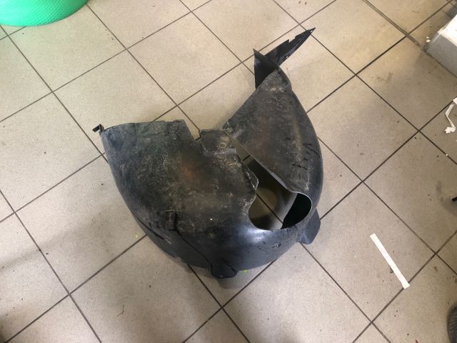 bontott PEUGEOT 307 Bal hátsó Dobbetét (Kerékjárati, Műanyag)