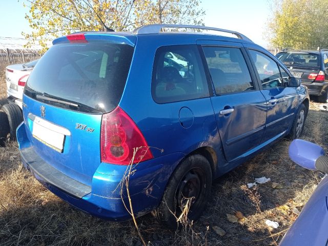 bontott PEUGEOT 307 Bal hátsó Fejtámla