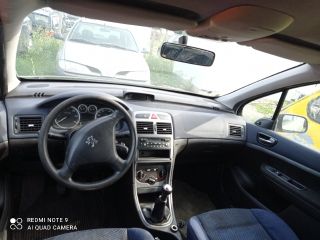 bontott PEUGEOT 307 Bal hátsó Fejtámla