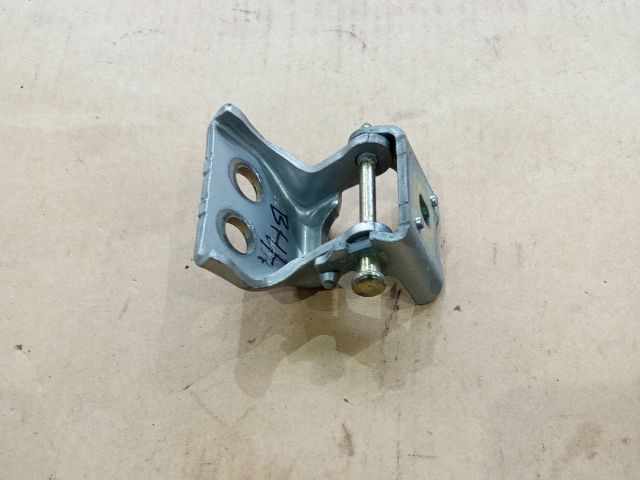 bontott PEUGEOT 307 Bal hátsó Felső Zsanér