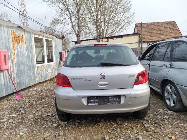 bontott PEUGEOT 307 Bal hátsó Felső Zsanér