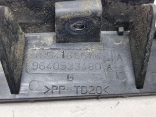 bontott PEUGEOT 307 Bal hátsó Oldal Lökhárító Tartó (Műanyag)