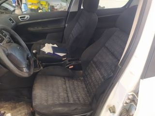 bontott PEUGEOT 307 Bal Kalaptartó Tartó Konzol