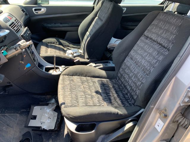 bontott PEUGEOT 307 Bal Napellenző