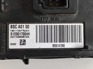 bontott PEUGEOT 307 Biztosítéktábla Csomagtér