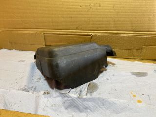 bontott PEUGEOT 307 Biztosítéktábla Fedél