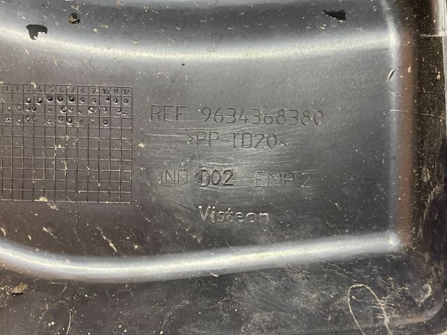 bontott PEUGEOT 307 Biztosítéktábla Fedél