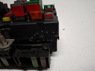 bontott PEUGEOT 307 Biztosítéktábla Motortér